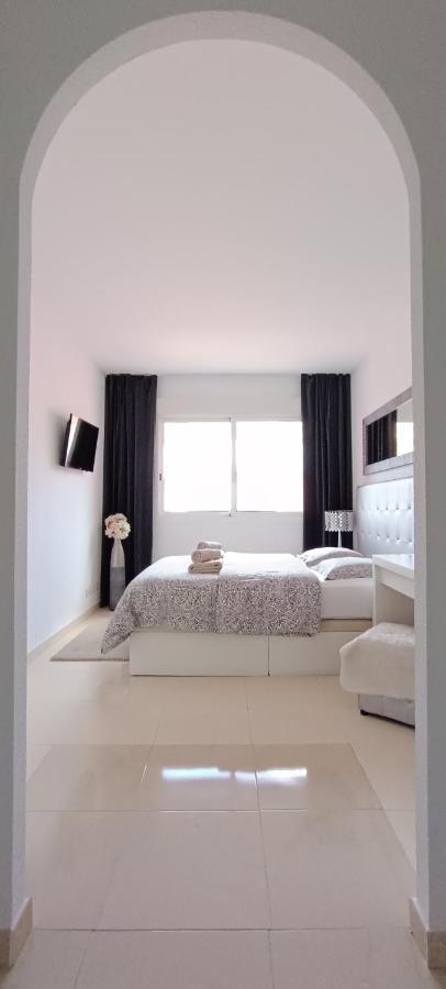 Balcon Roque Del Conde Apartment Адехе Екстериор снимка